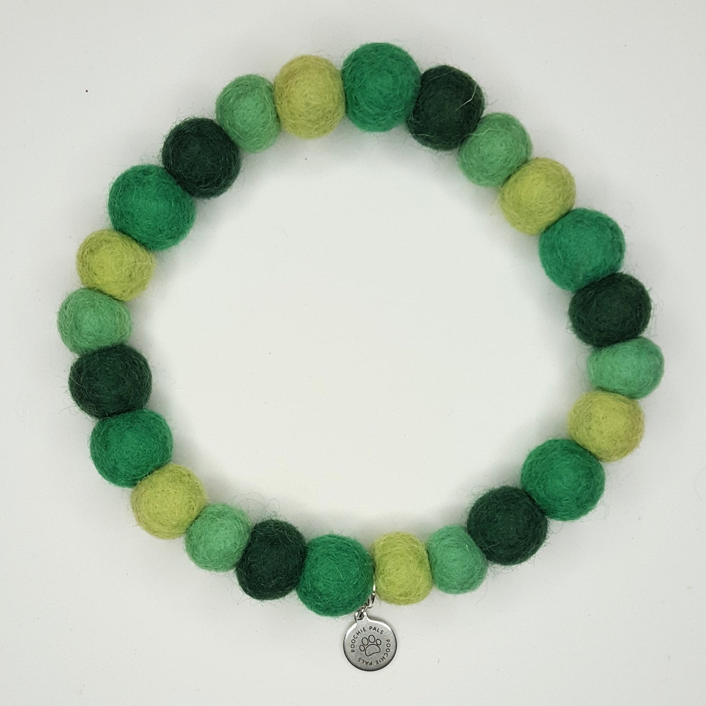 Turtley In Love Pom Pom Collar