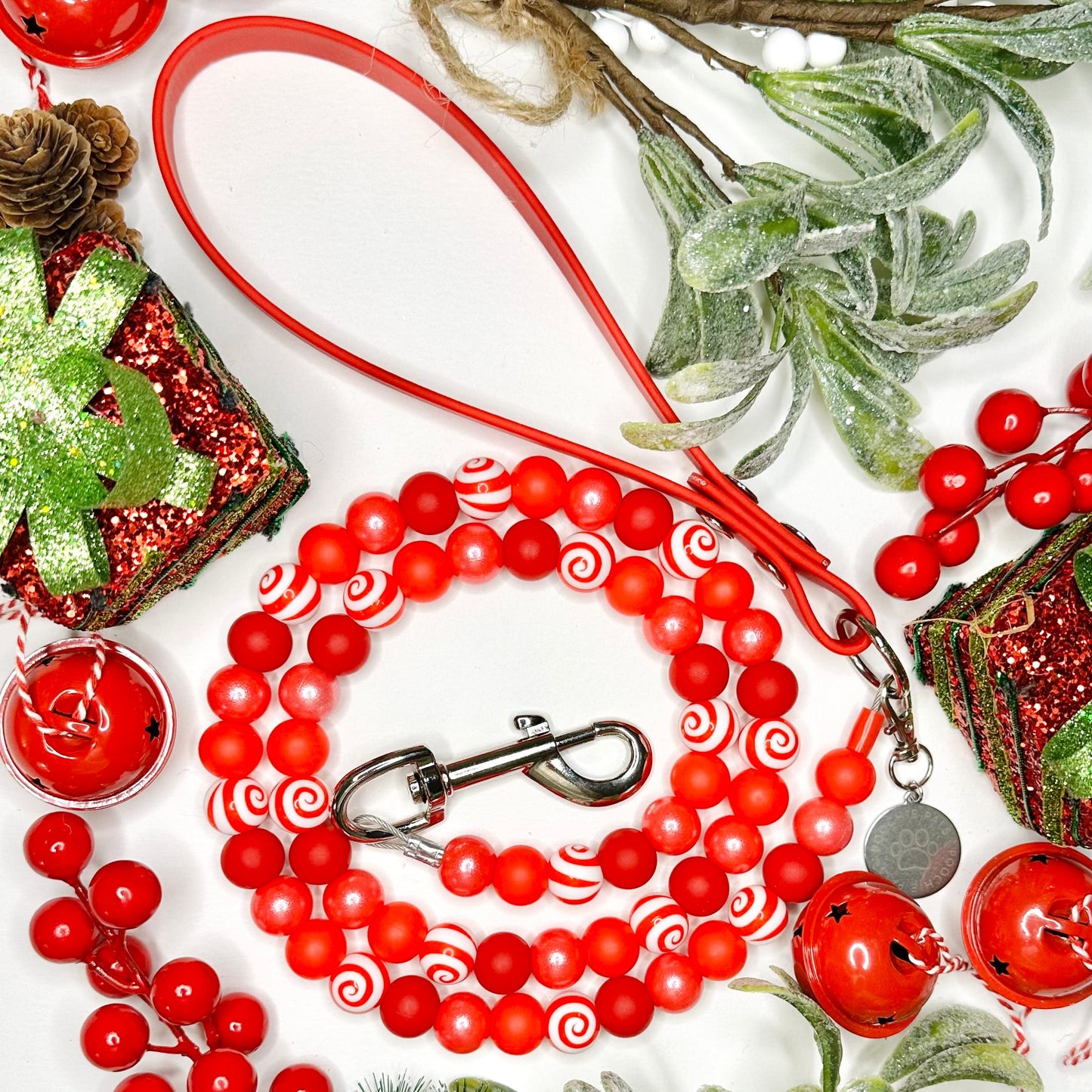 Red Swirl Beaded Lead