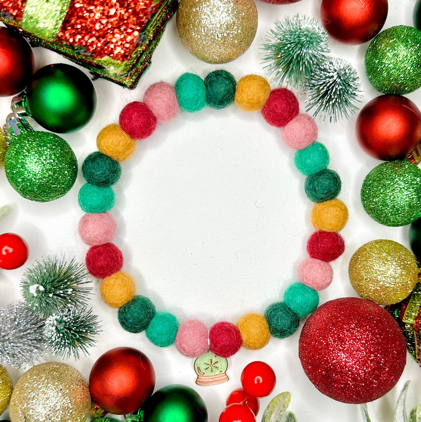 Very Vintage Christmas Collar