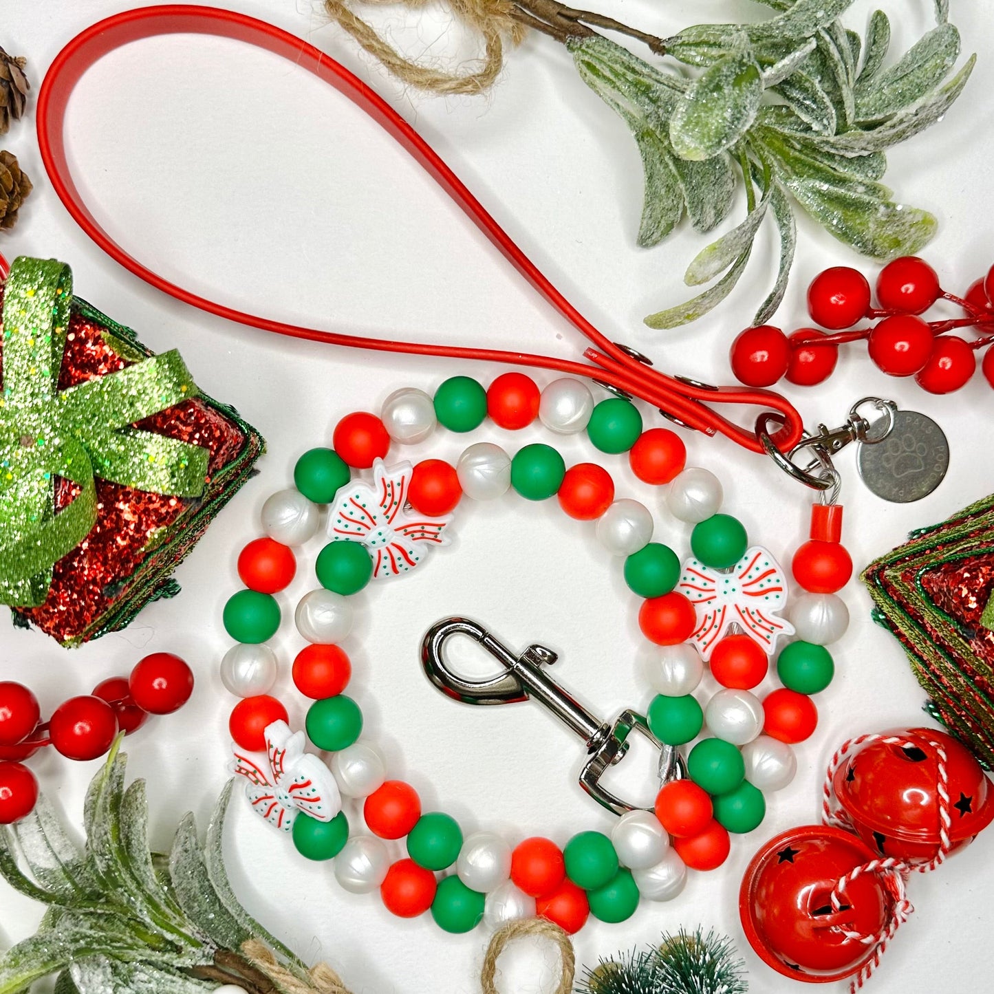 Christmas Bow Beaded Lead